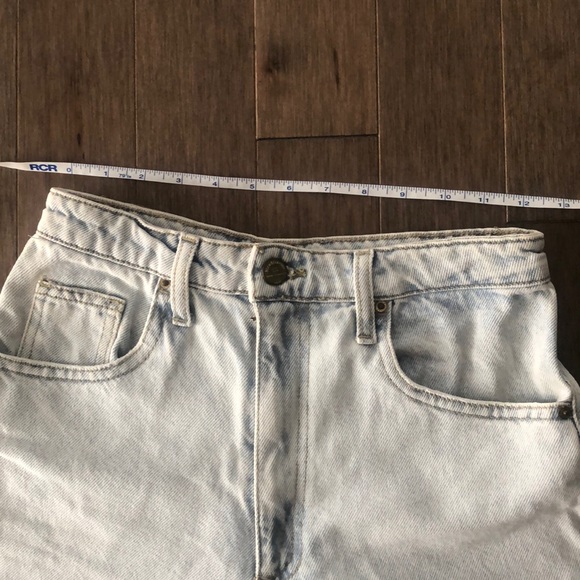High-waisted jean shorts from Stradivarius - Picture 6 of 11